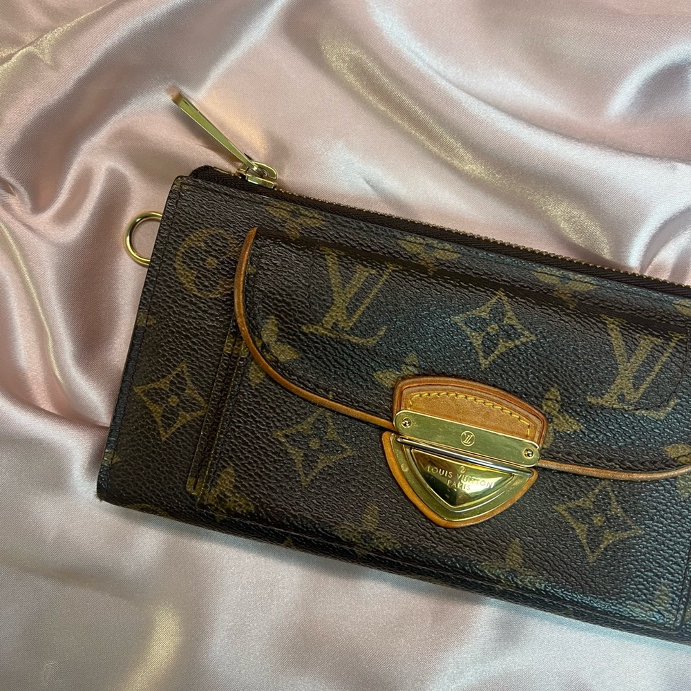 Louis Vuitton Astrid Wallet